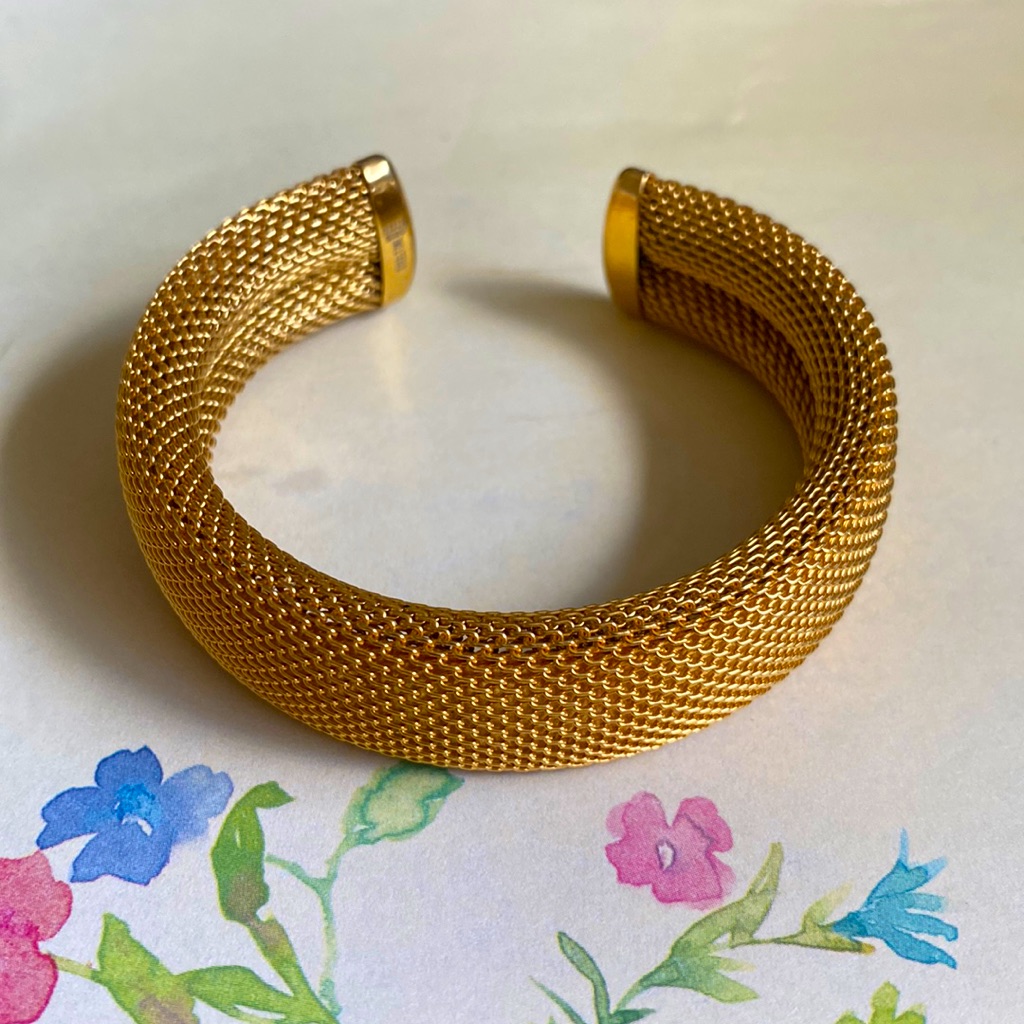 Steeltime Stainless Steel Goldtone Mesh Cuff Bracelet Barely Used Preowned 89$
